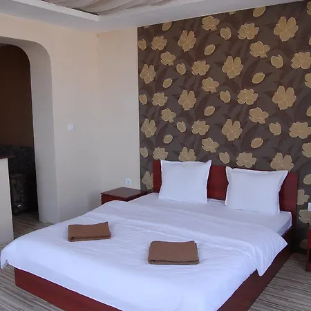 Hotell Alice 3*