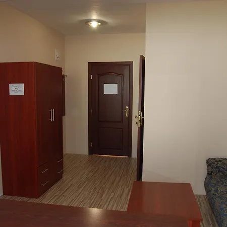 Hotell Alice 3*