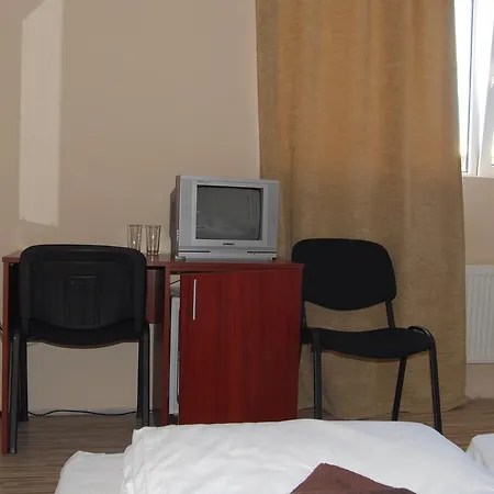 Hotell Alice 3*